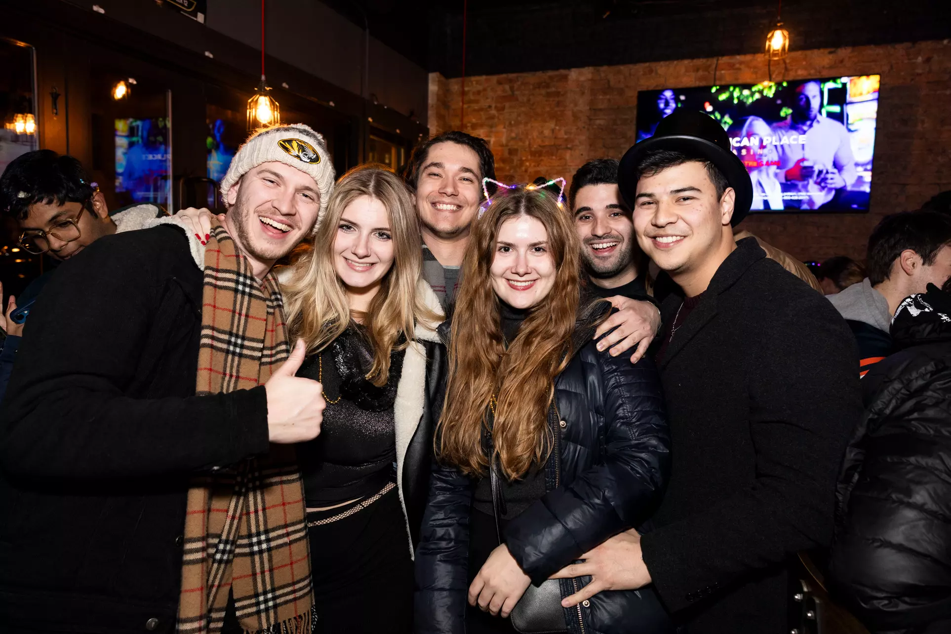 Chicago NYE Bar Crawl Tickets for 12/31 at Social Scene (Up to 26% Off) - Second Medium