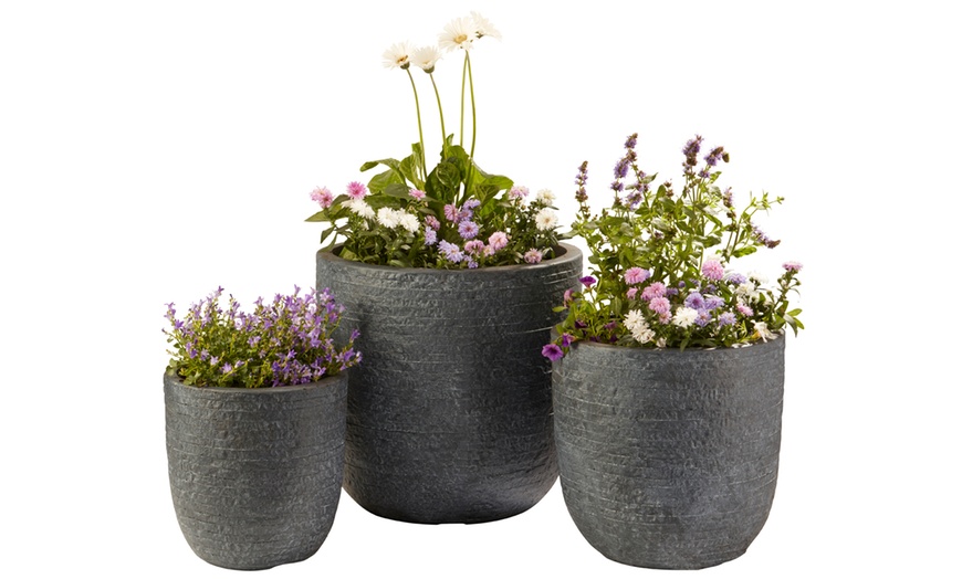 Image 6: Textured Fibre Clay Planters Set