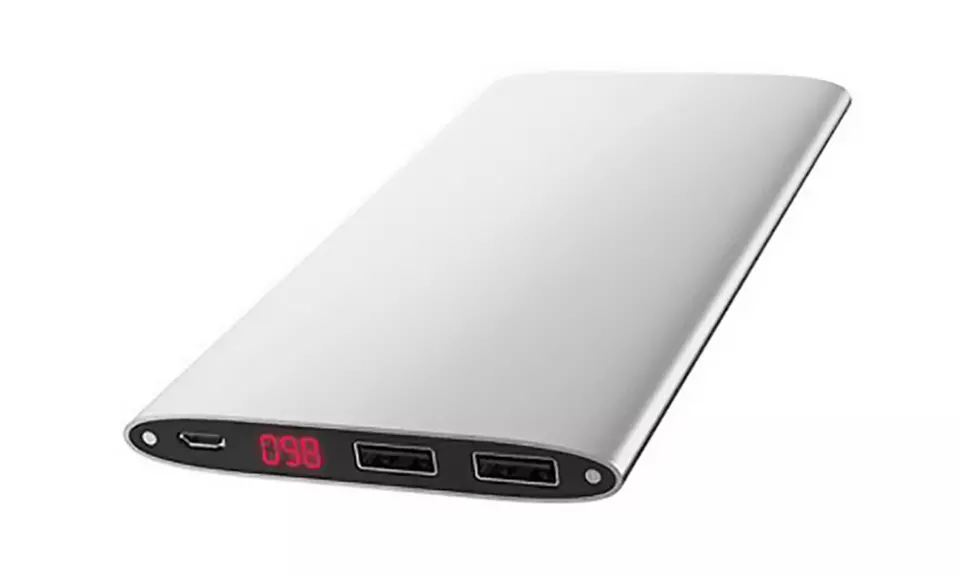 12.000 mAh Powerbank mit Ladestandanzeige und 2 USB-Slots - Second Medium