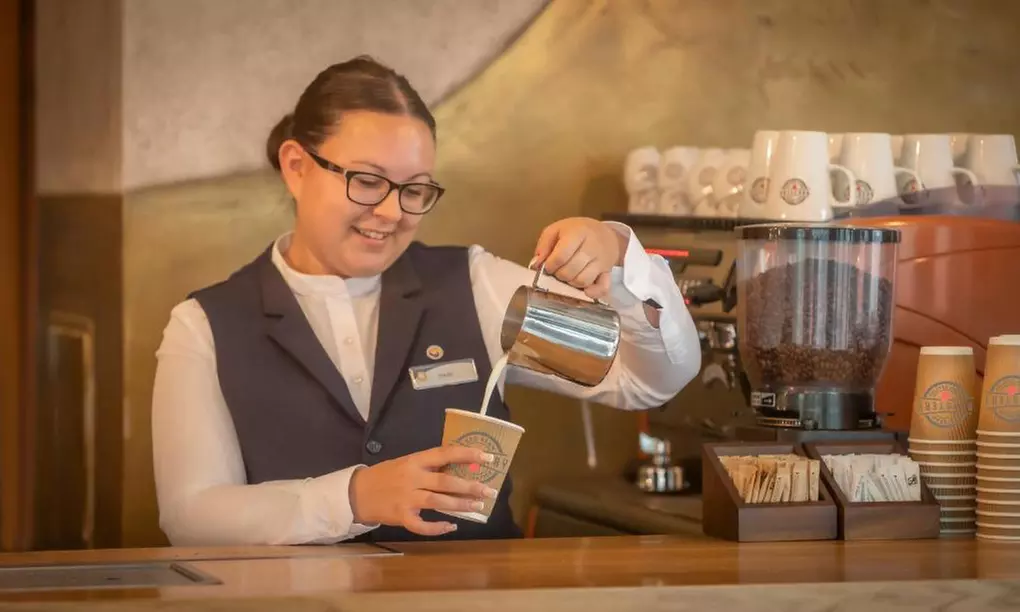 London: 4* Deluxe Double or Executive King Room Stay with Breakfast