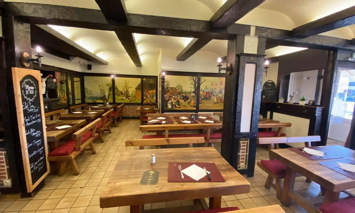 Jusqu'à 50% de remise sur Belge chez Les Tables De Breughel