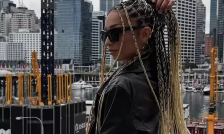 Transform Your Look with Medium or Small Size Long Box Braids