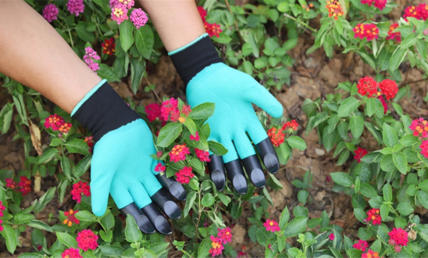 Image 3: One, Two or Four Pairs of Claw Gardening Gloves