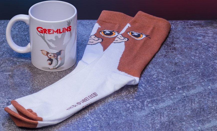 Image 2: Gremlins Mug and Socks Gift Set