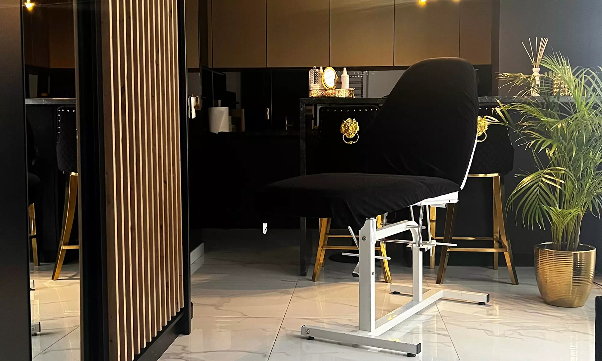 Zabiegi odmładzające: botox lub nici PDO First Lift w Alex Beauty Clinic (do -57%)