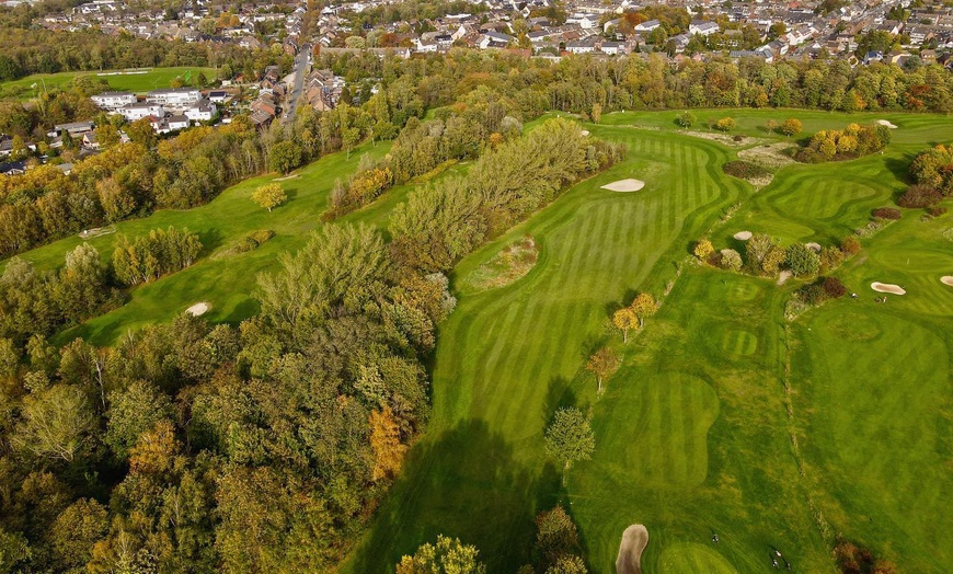 Image 1: Golfspaß für alle: Schnuppergolf-Kurs inkl. Leihschläger & Bälle