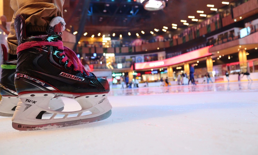 Image 5: Two-Hour Ice Skating Session at Sport Society