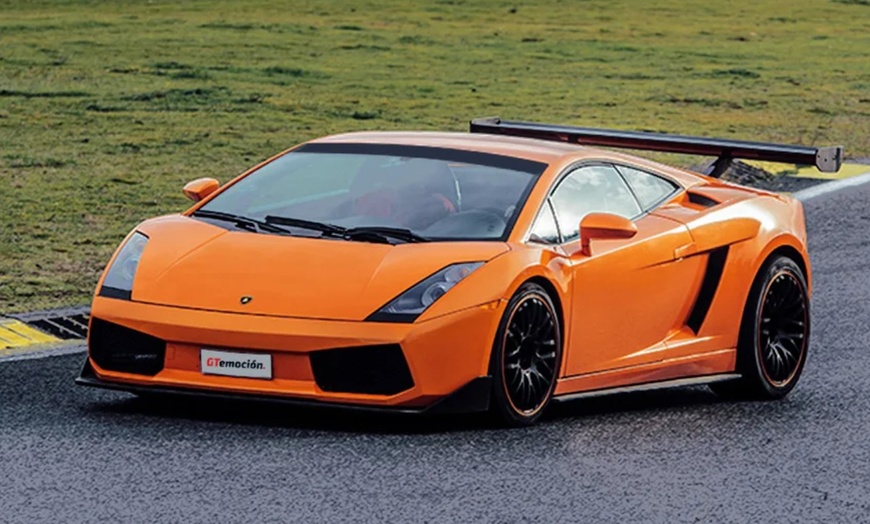 Image 6: ⚡Conducir un Ferrari o Lamborghini con GT Emoción