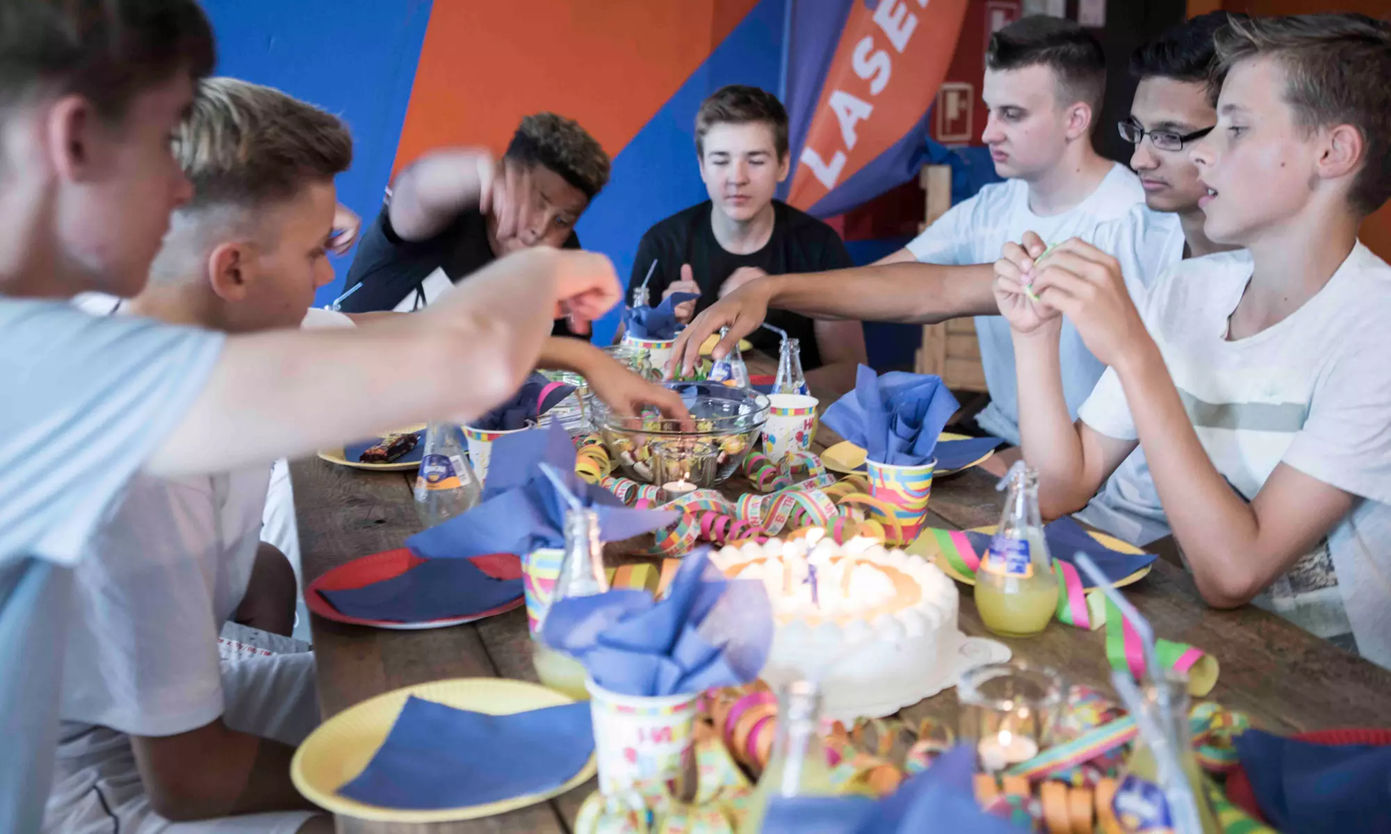 2 - 3 Runden Lasertag inkl. Ausrüstung 4 - 50 Personen