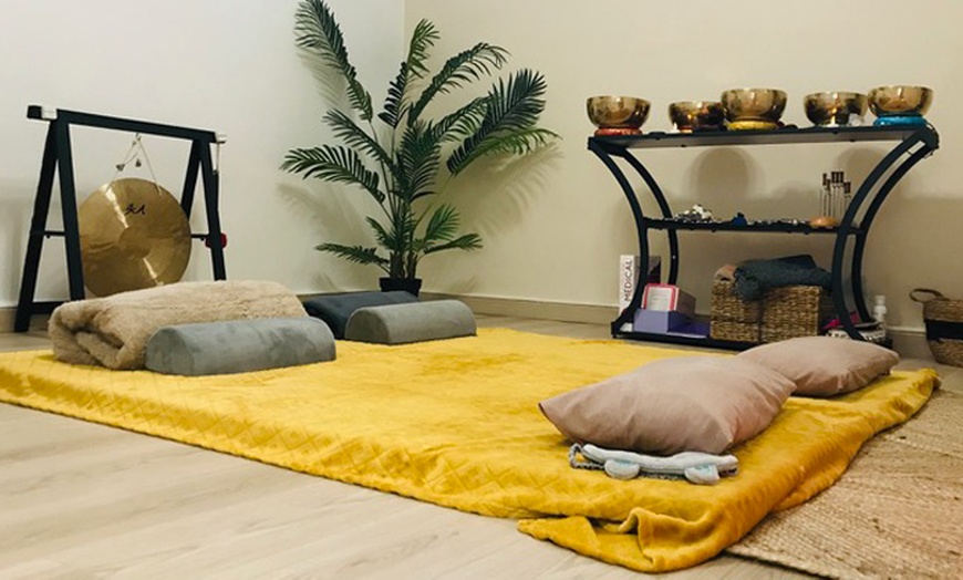 Image 2: Jusqu'à 50% de remise sur Massage - Personnalisé chez Caroline Sonothérapie Dunkerque