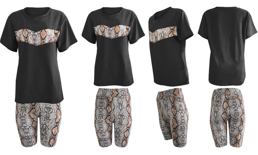 Image 8: Women's Snake or Leopard Print Shorts and T-Shirt Set
