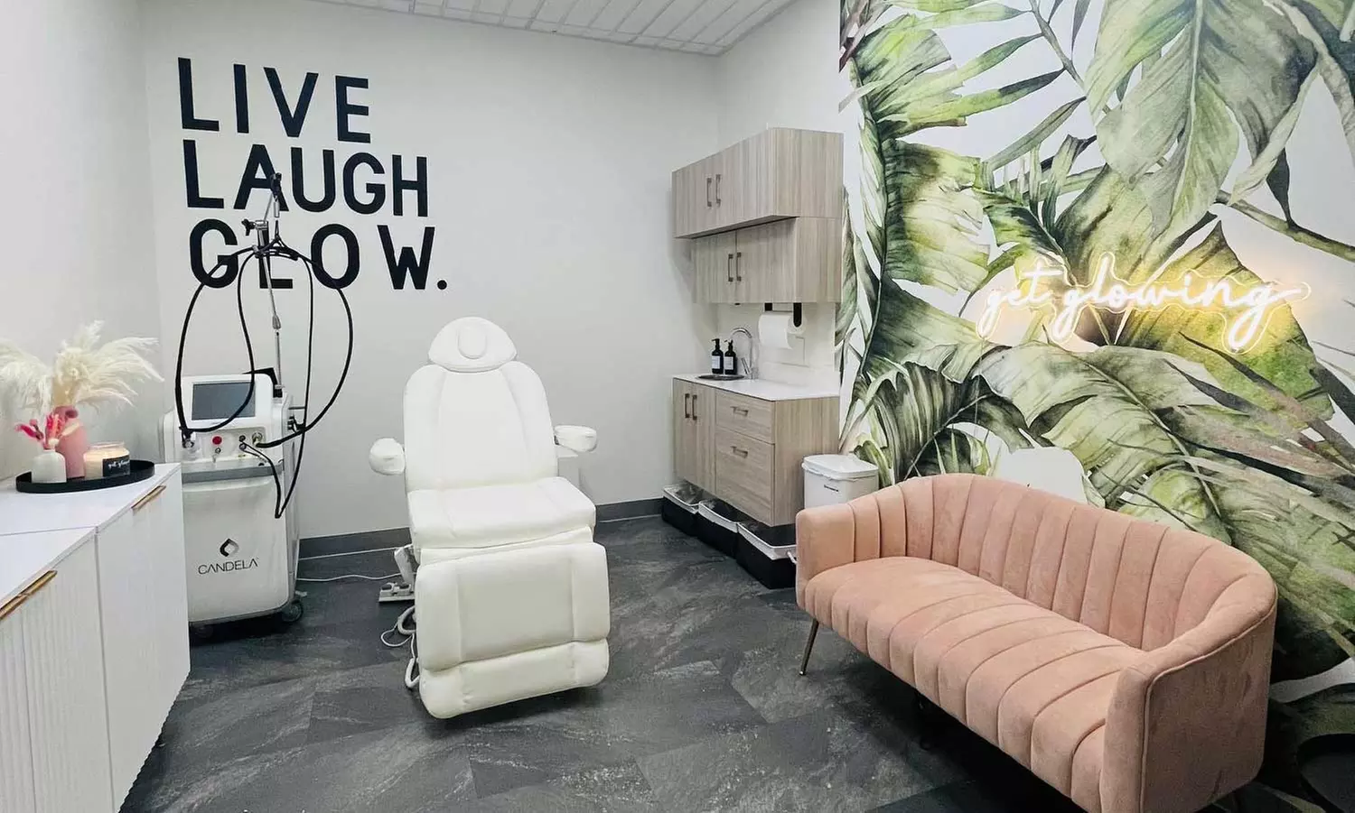 Six Laser Hair Removal Sessions of Your Chosen Area by Experts 