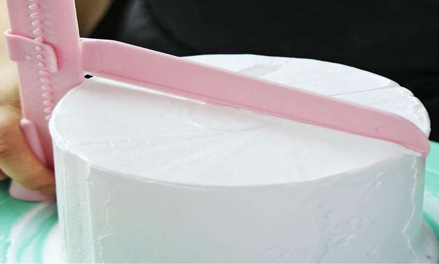 Image 7: Cake Icing Scraper