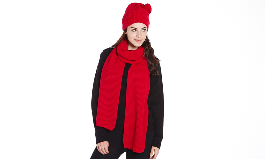 Image 18: Knit Hat and Scarf Set