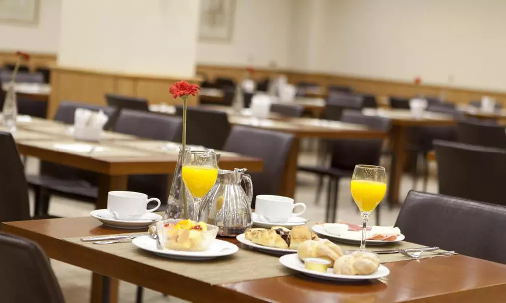 ✈ Madrid 4*: Volo diretto più 2 o 3 notti in hotel