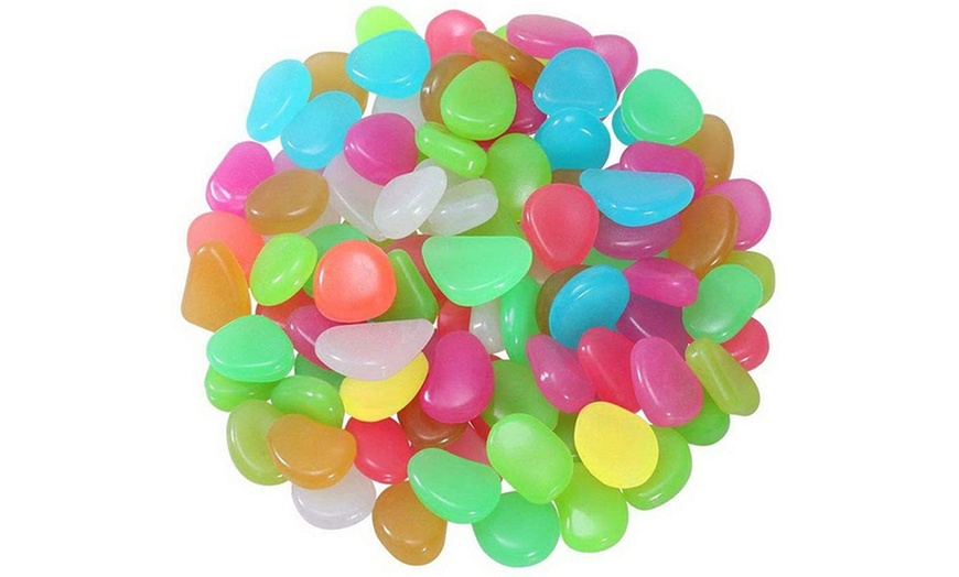 Image 4: 100-Piece Set of Glow-in-the-Dark Stones or Pebbles