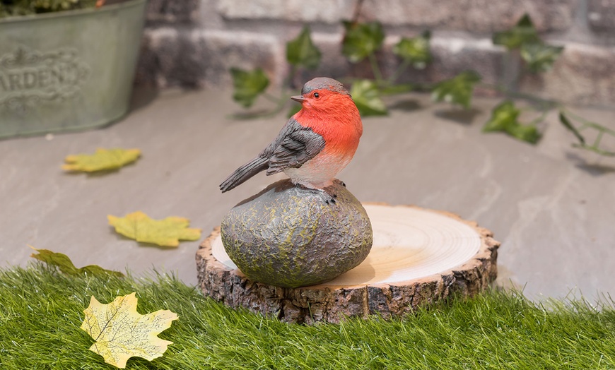 Image 2: One, Two or Four Robin Redbreast Garden Ornaments