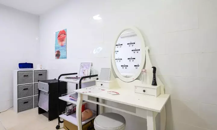 ¡Consigue unas uñas de ensueño! Elige tu manicura o pedicura favorita