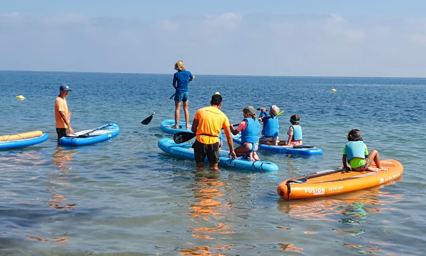 Image 4: Escuela de paddle surf para niños en verano