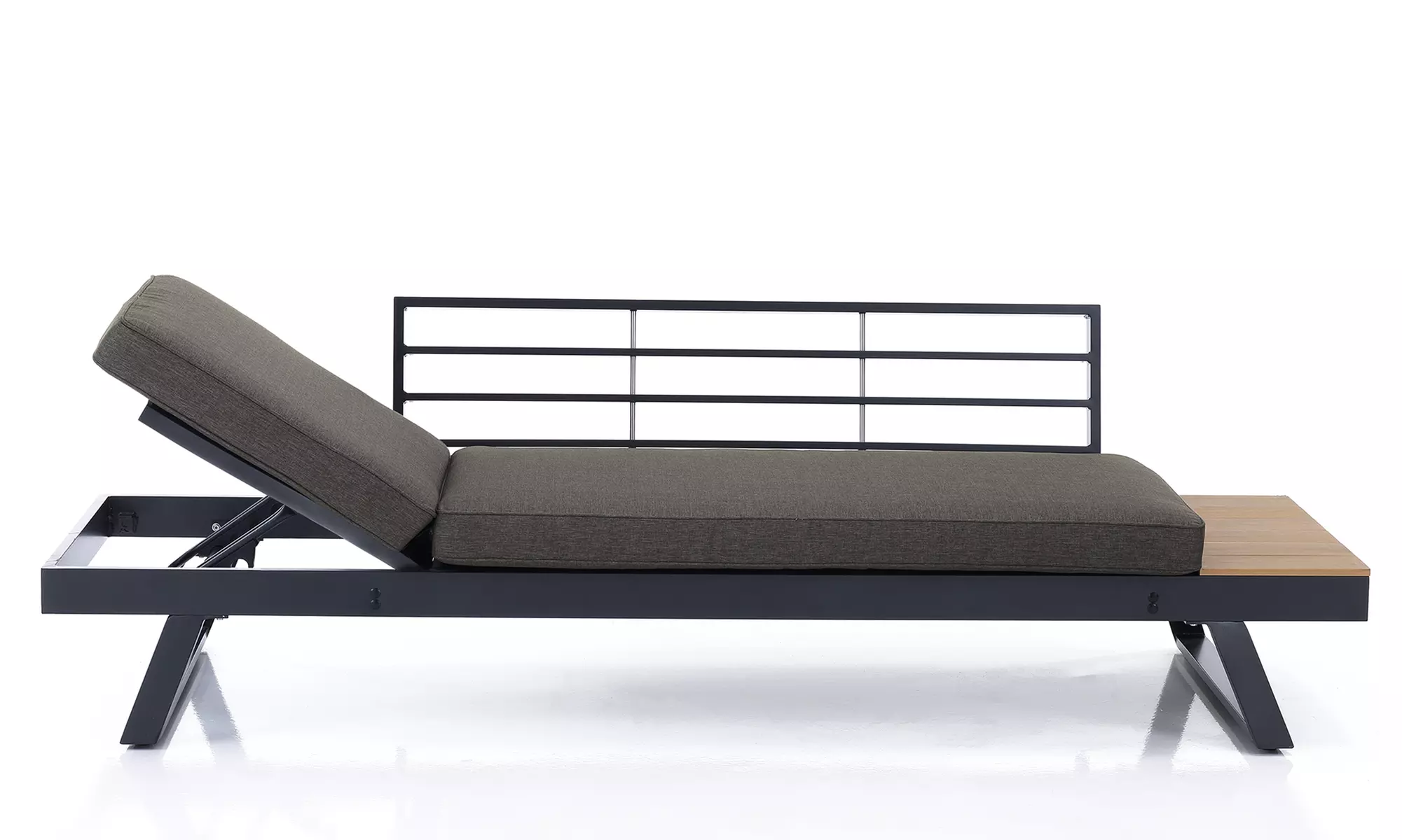 Tomasucci Loungemöbel für Innen und Außen