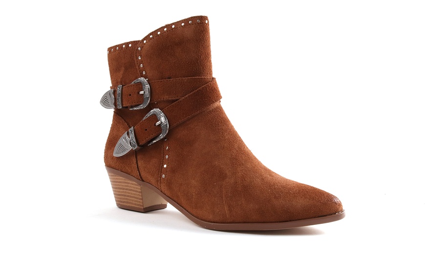 Image 3: Western Style Ankle Buckle Boots