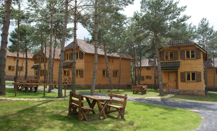 Image 7: Tarragone : 1 ou 2 nuits en chambre, maison en bois ou igloo avec spa