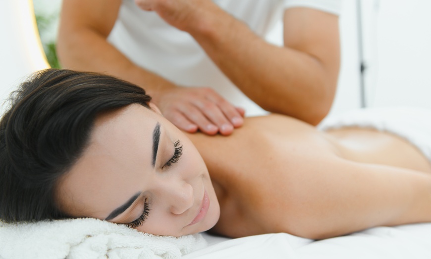 Image 1: One or Two Sessions of 60 or 75-Min Deep Tissue or Swedish Massage