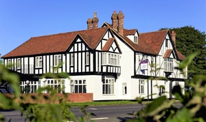 Oxfordshire: 4* Standard Room Stay with Breakfast