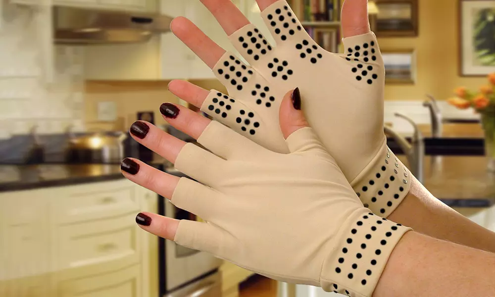 Extreme Fit Magnetic Compression Therapy Gloves (2-Pack) - Image 3