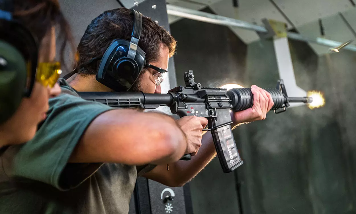 Strzelnica: Wejście na strzelnicę z instruktorem dla 2 do 4 osób