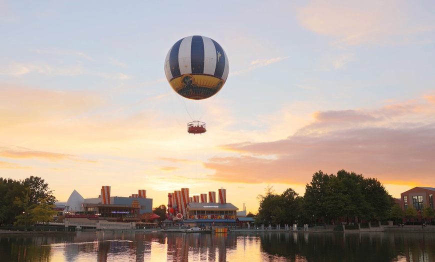 Image 5: Place enfant ou adulte à bord du Ballon PanoraMagique