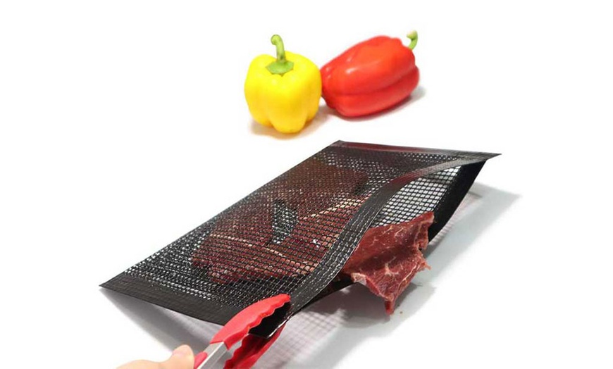 Image 2: Protective BBQ Grill Bag