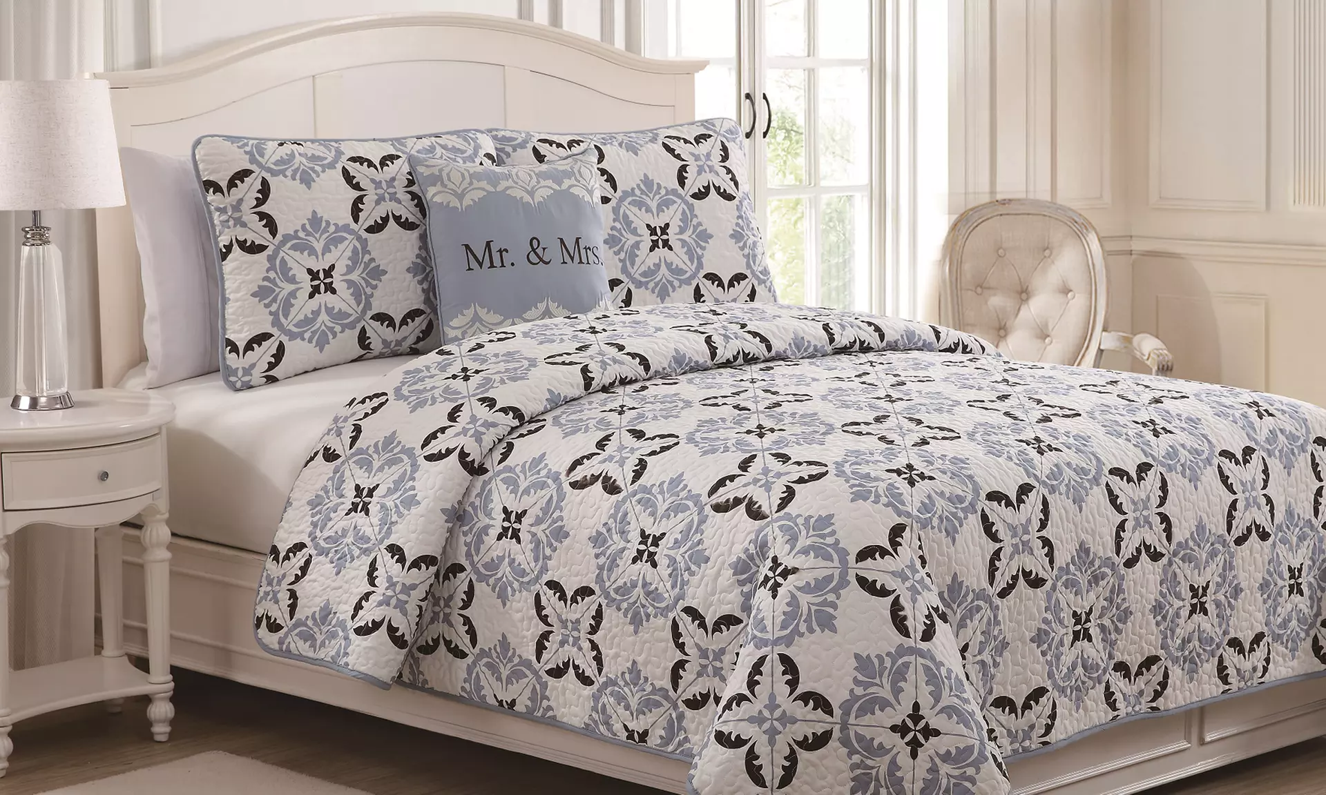 Mr & Mrs. Printed Quilt Set (4-Piece) - Primary Image