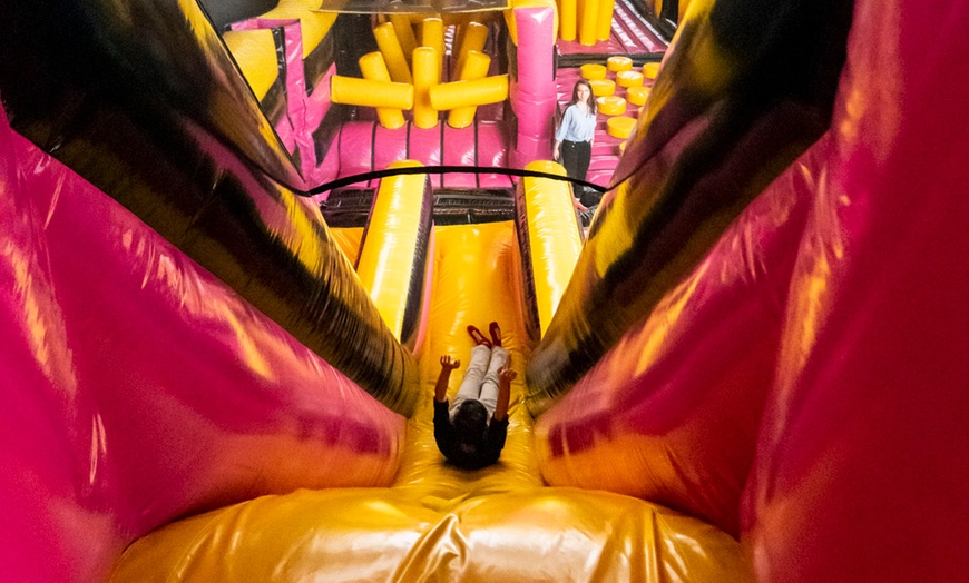 Image 3: Session trampoline et parcours ninja avec Exalto