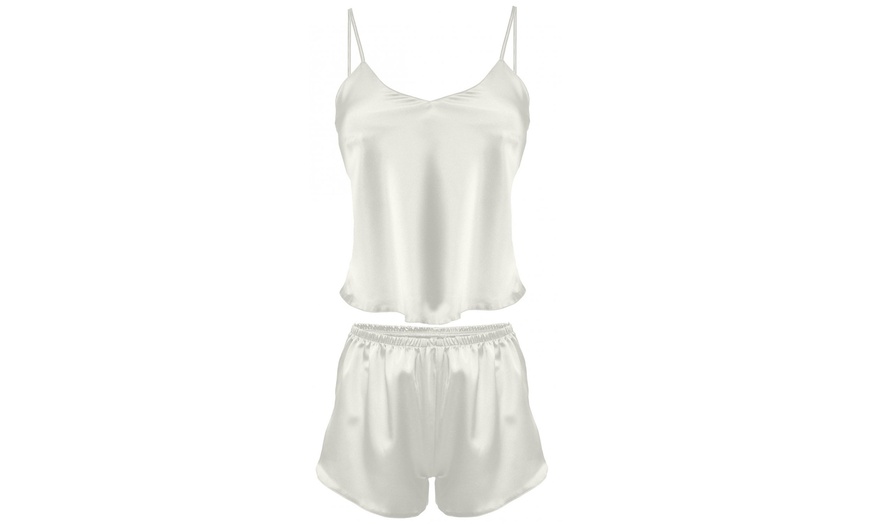 Image 10: Pyjama short en satin Karen