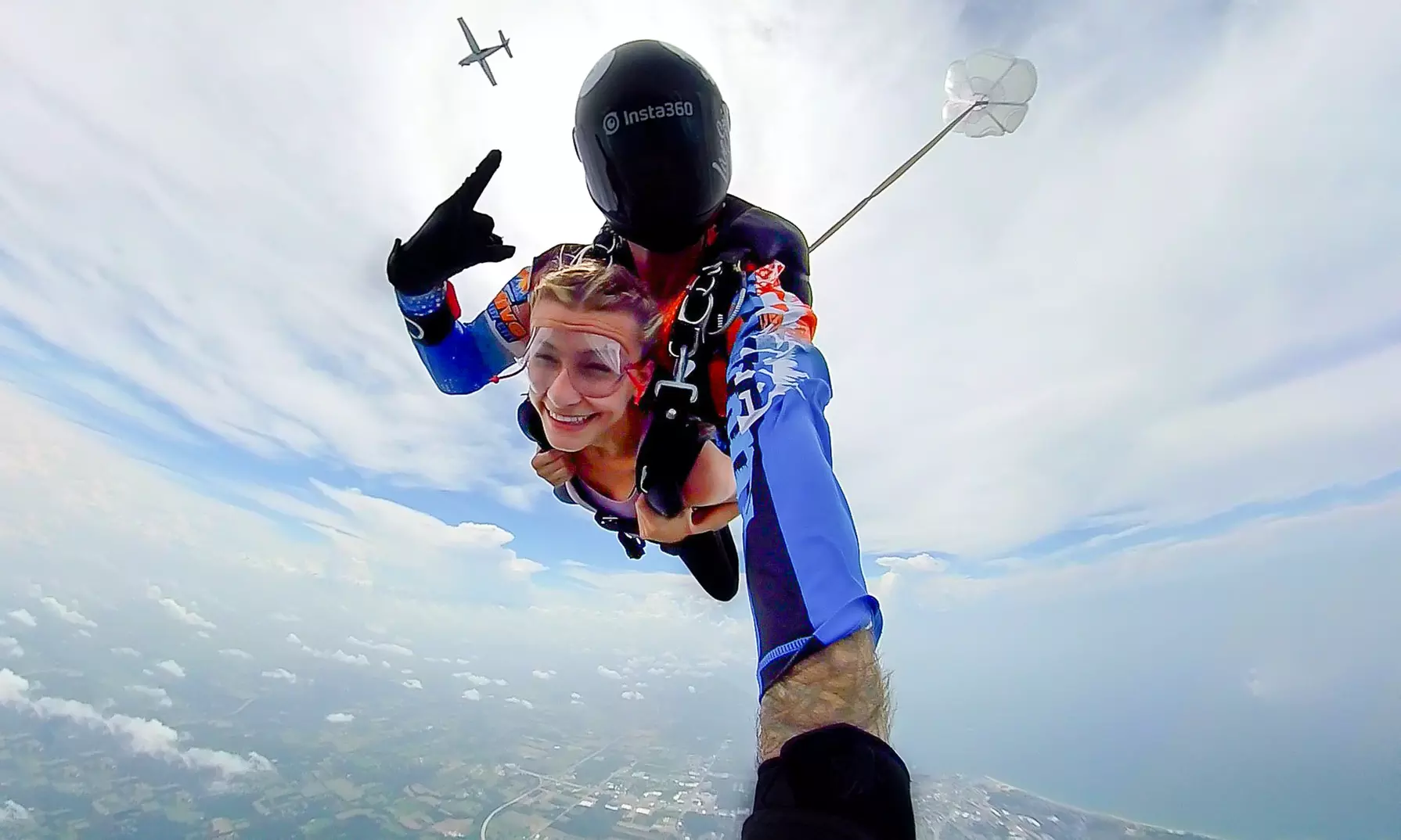Up to 50% Off on Parachuting / Skydiving - Tandem (Ride / Experience) at Safest Skydiving Center Near Me - Second Medium