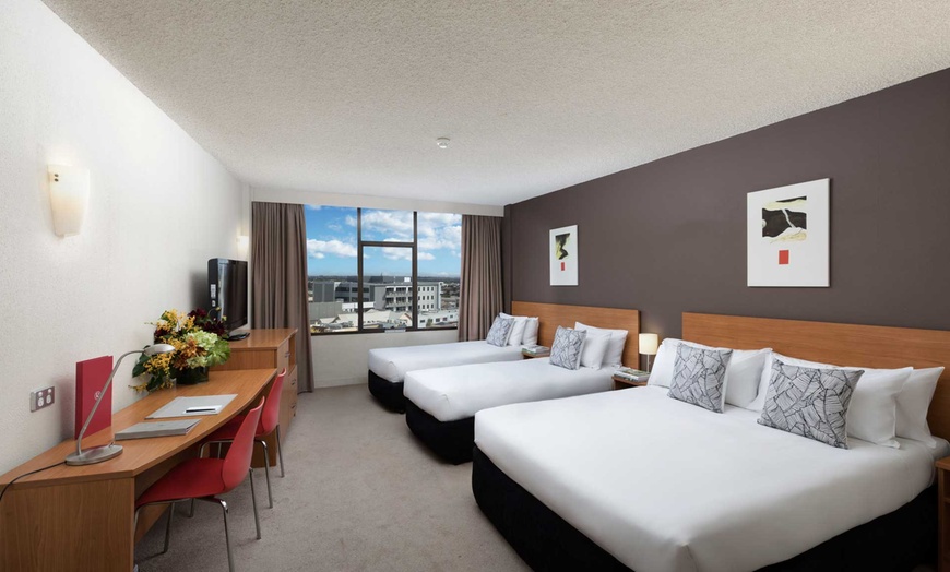 Image 5: Geelong: Superior Room for 2 or Family Room for 4 at Rydges Geelong