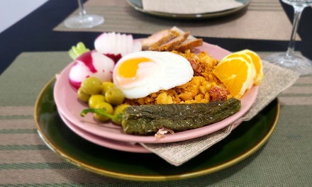 Para 2 personas: menú mediterráneo con 1 entrante, 2 principales, 2 postres y 2 bebidas - Restaurante La Hiedra