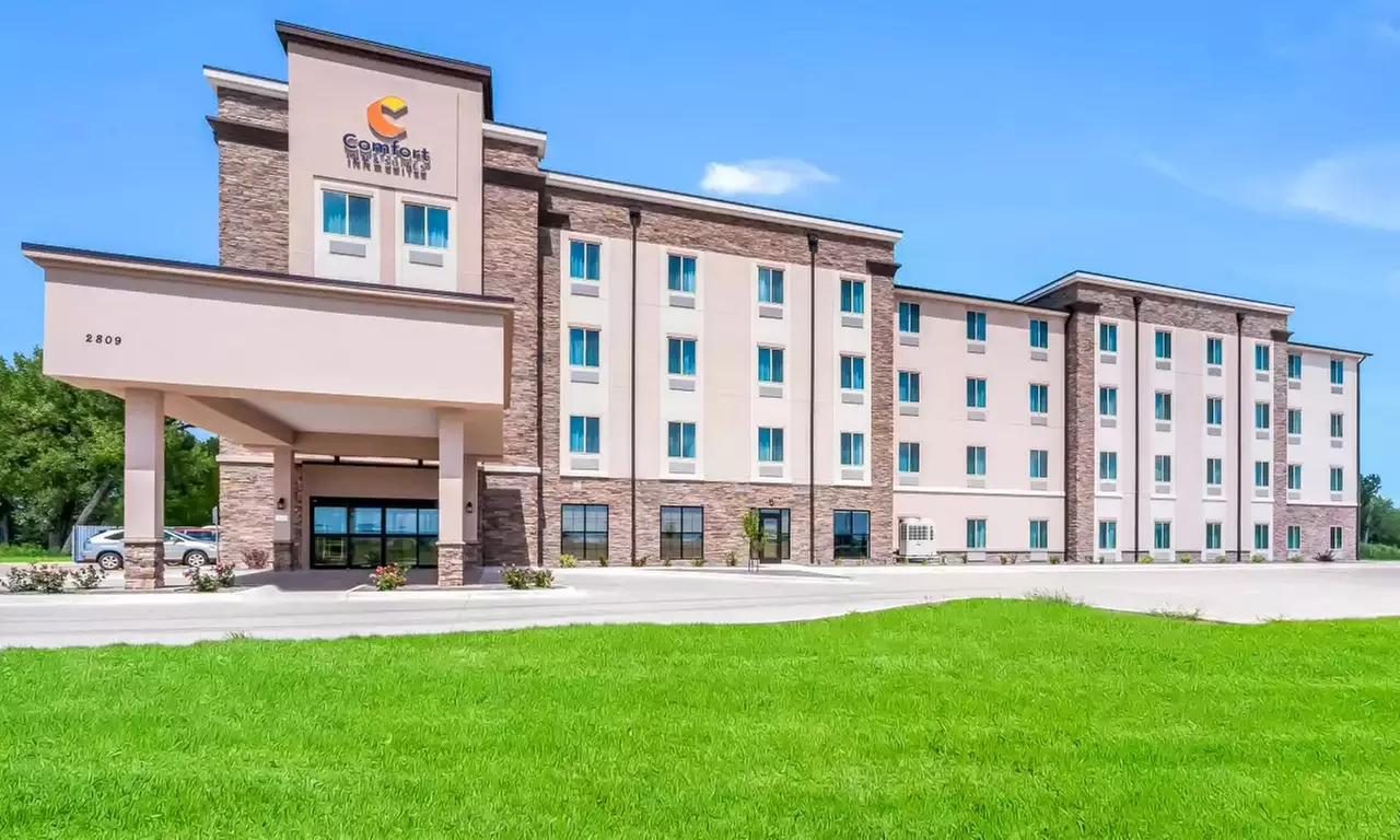 Hotel Stay with WiFi at Comfort Inn & Suites North Platte I-80 in North Platte, NE - Primary Image