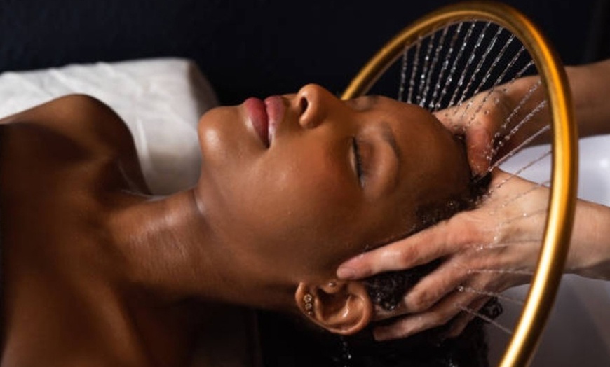 Image 4: Tratamiento head spa con masaje corporal, té o café