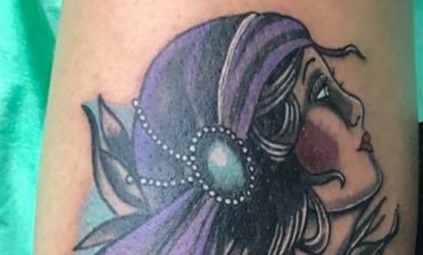 Image 2: Descuento en tatuaje