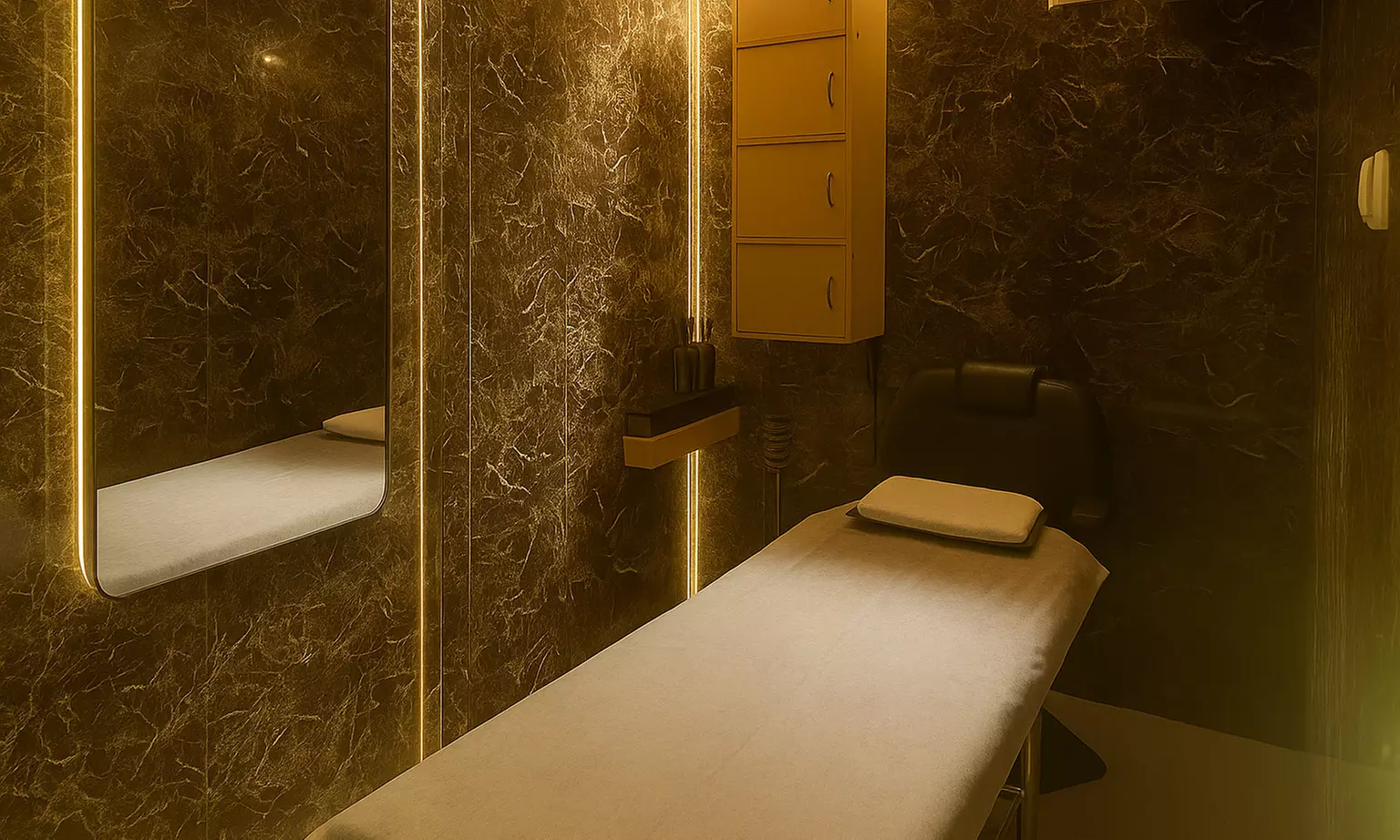 30-Minute Men's Foot Reflexology / Head Spa Treatment OR 30 or 60-Minute Full Body Spa Treatment (Up to 33% Off) - Image 2