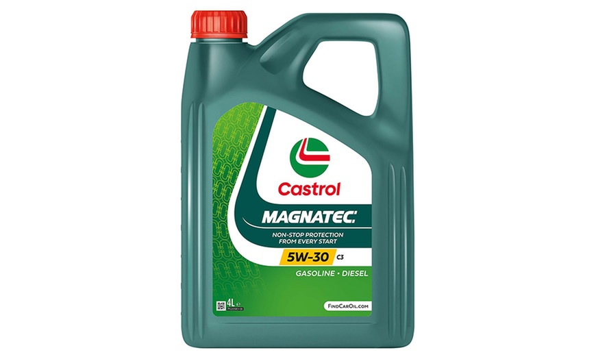 Image 10: Castrol Magnatec Car Engine Oil with Dual lock Technology