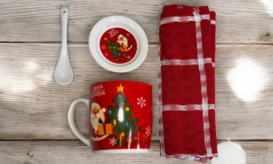 Image 3: Set de Noël avec tasse, cuillère, soucoupe et torchon