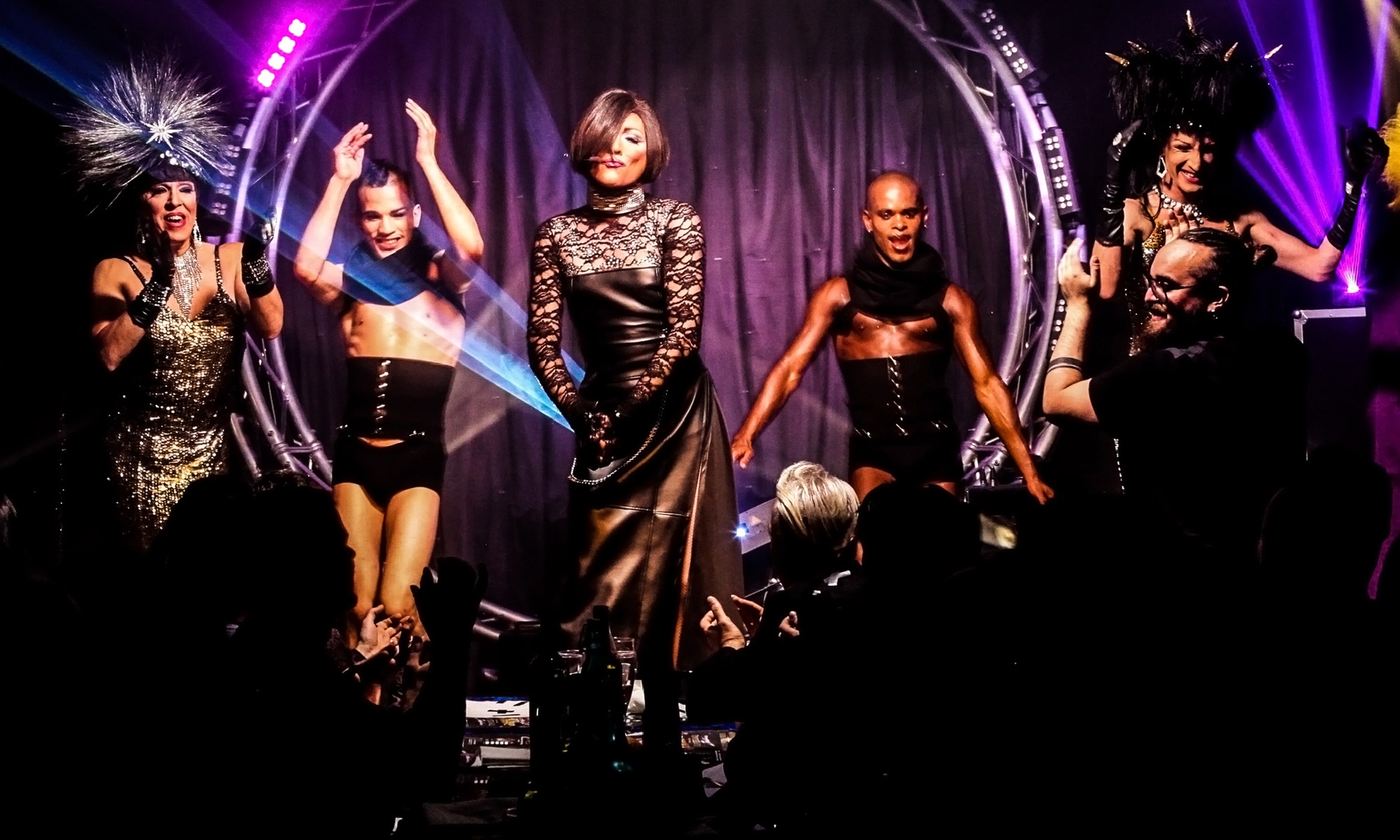 Formule dîner - spectacle 5* au Cabaret Artishow