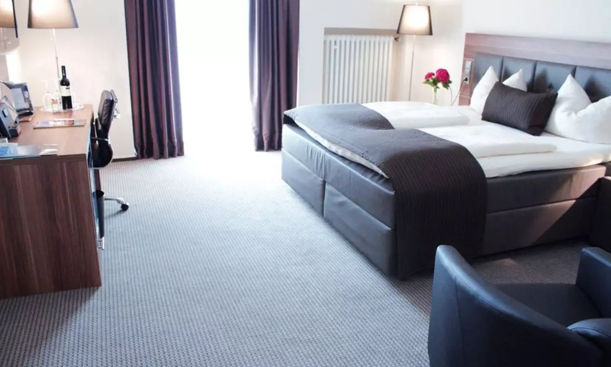 Kassel: Doppelzimmer oder Suite mit Wellness und Frühstück