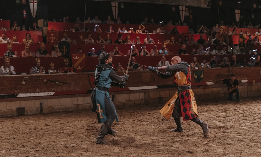 Image 5: Espectáculo medieval Robin Hood para toda la familia con cena incluida