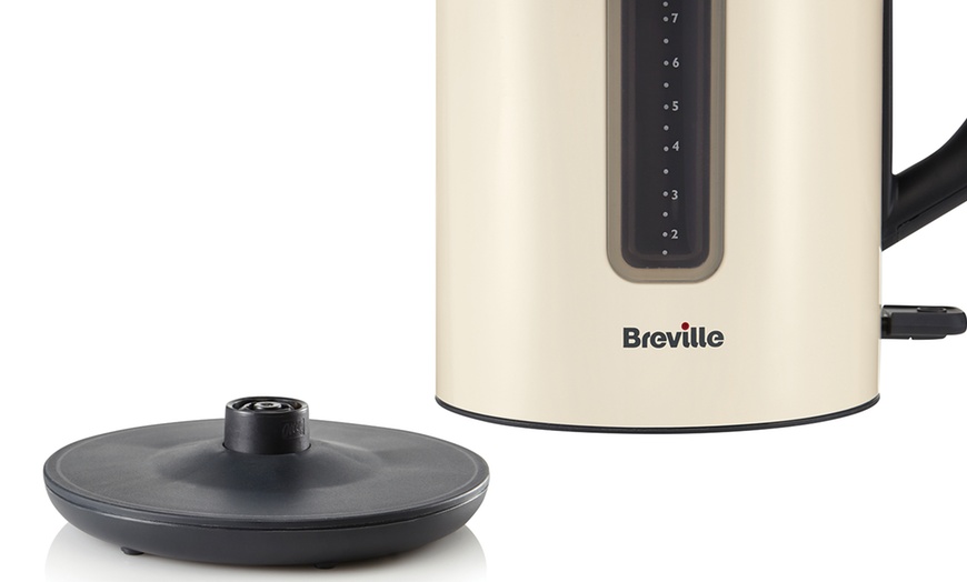 Image 4: Breville Kettle and Toaster Set