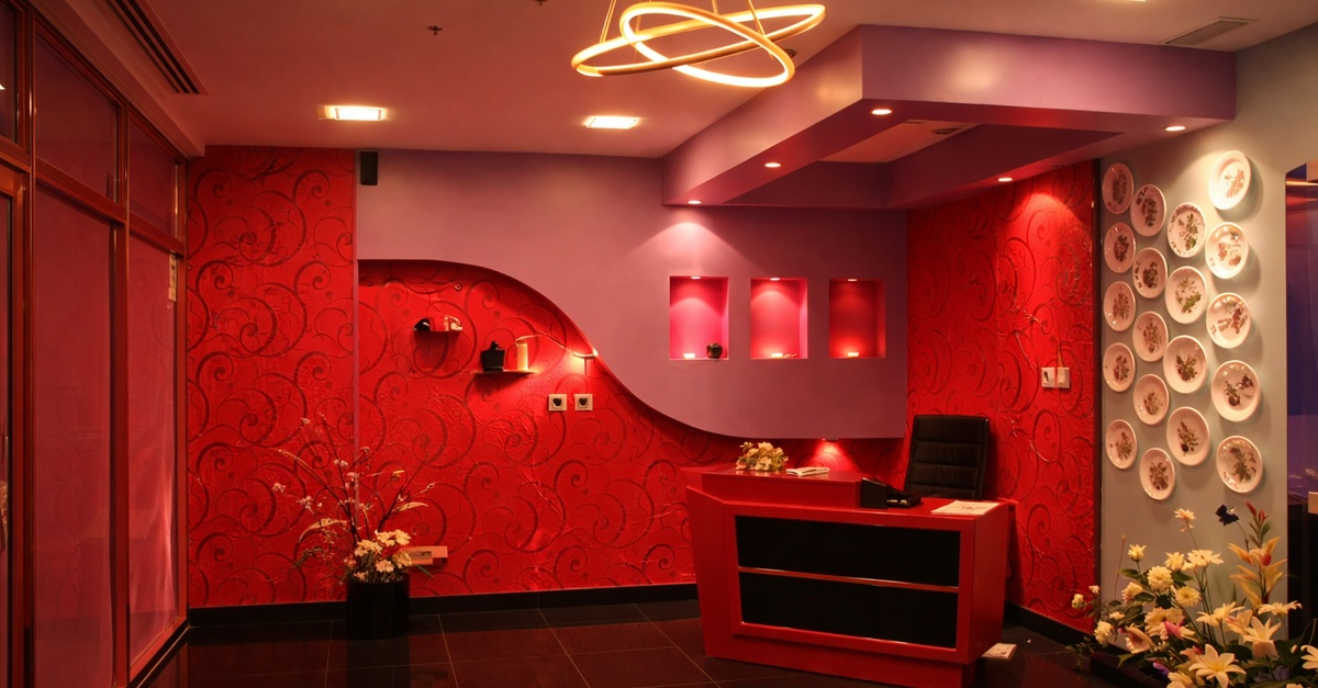 Revive Your Hair At Streaks Ladies Salon: Styling, Color & Treatment Revive Your Hair At Streaks Ladies Salon: Styling, Color & Treatment