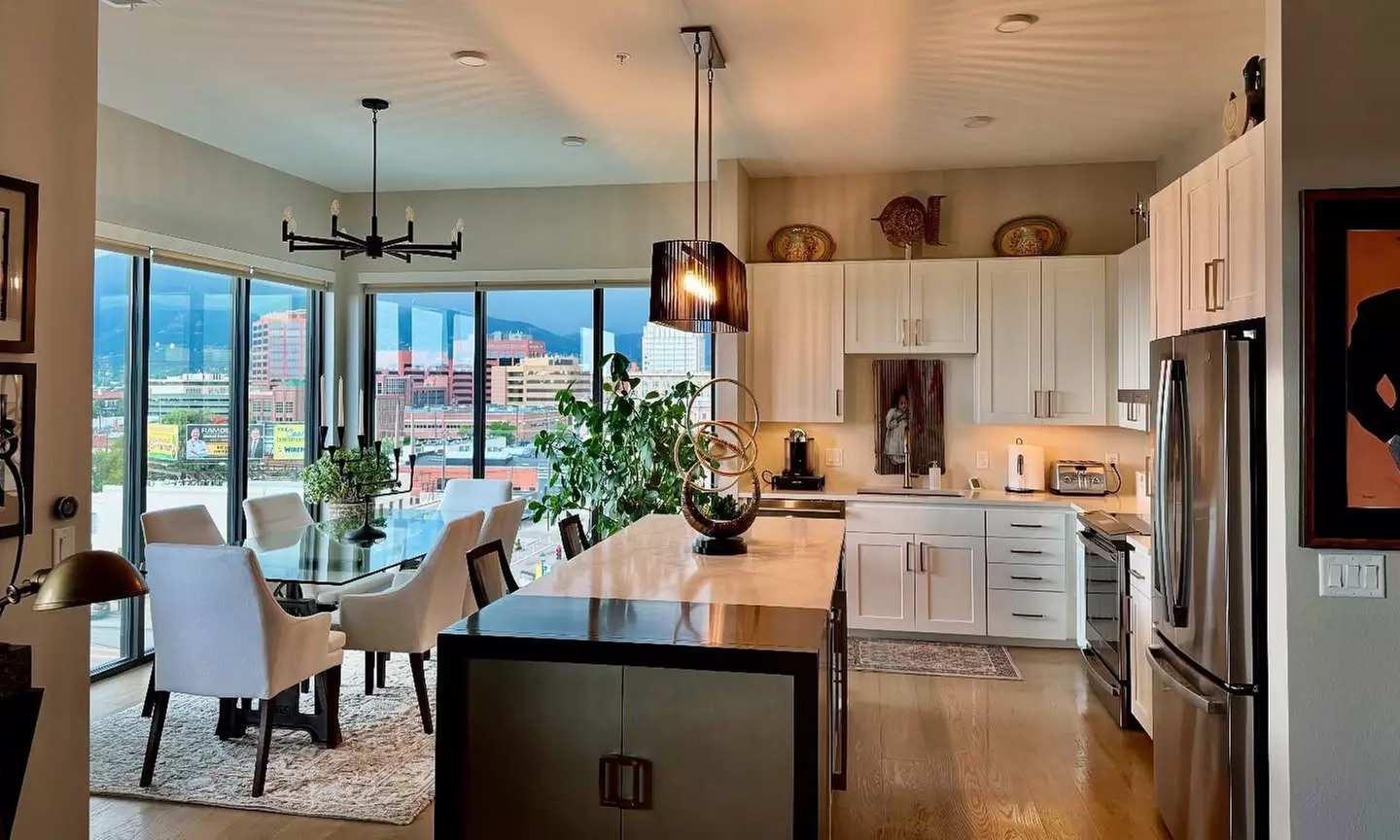 Transform Space: 3, 4, or 6 Hours of Cleaning/ 1 or 2 Amazing Cleaners